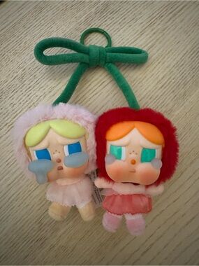 Crybaby Keychain - popmart